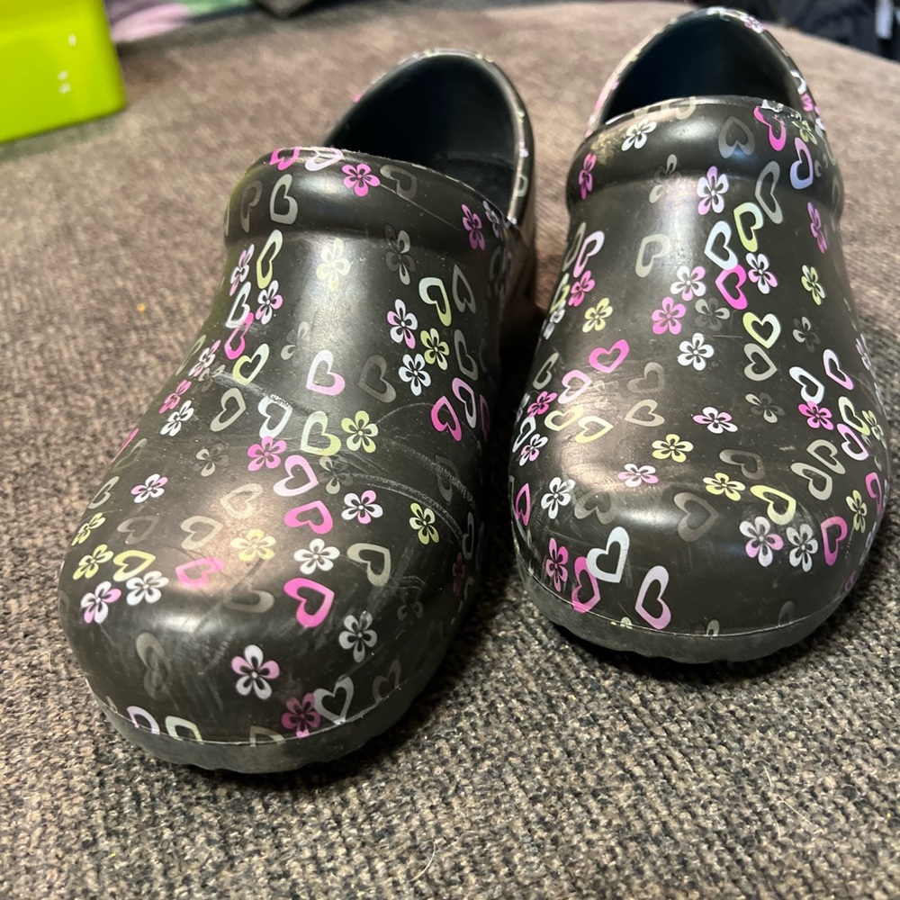 Clogs